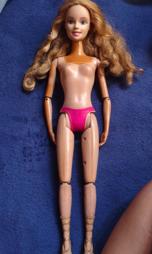 genevieve barbie (Category: Kids Toys) located in Imus. Submitted by glamdoll.co (Listing ID 1470349355, Image 1). Description: barbie genevieve (medyo malaki eto 2500 ✅ price slightly nego. issue may putol na daliri yellowish yung ibang part ng body.