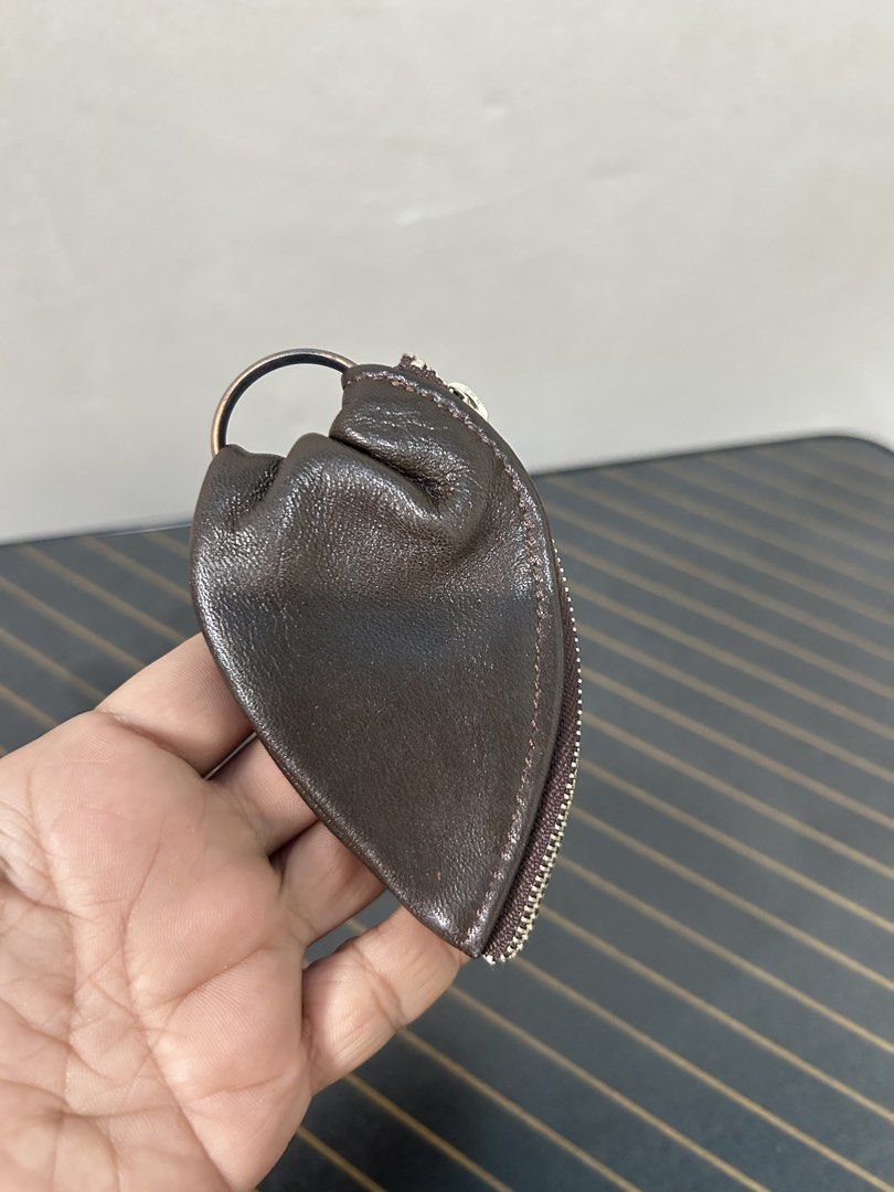 Genuine Leather Brown Coin Purse (Category: Wallets & Card holders) located in Quezon City. Submitted by jjsurplus_23 (Listing ID 1470368388, Image 2). Description: .