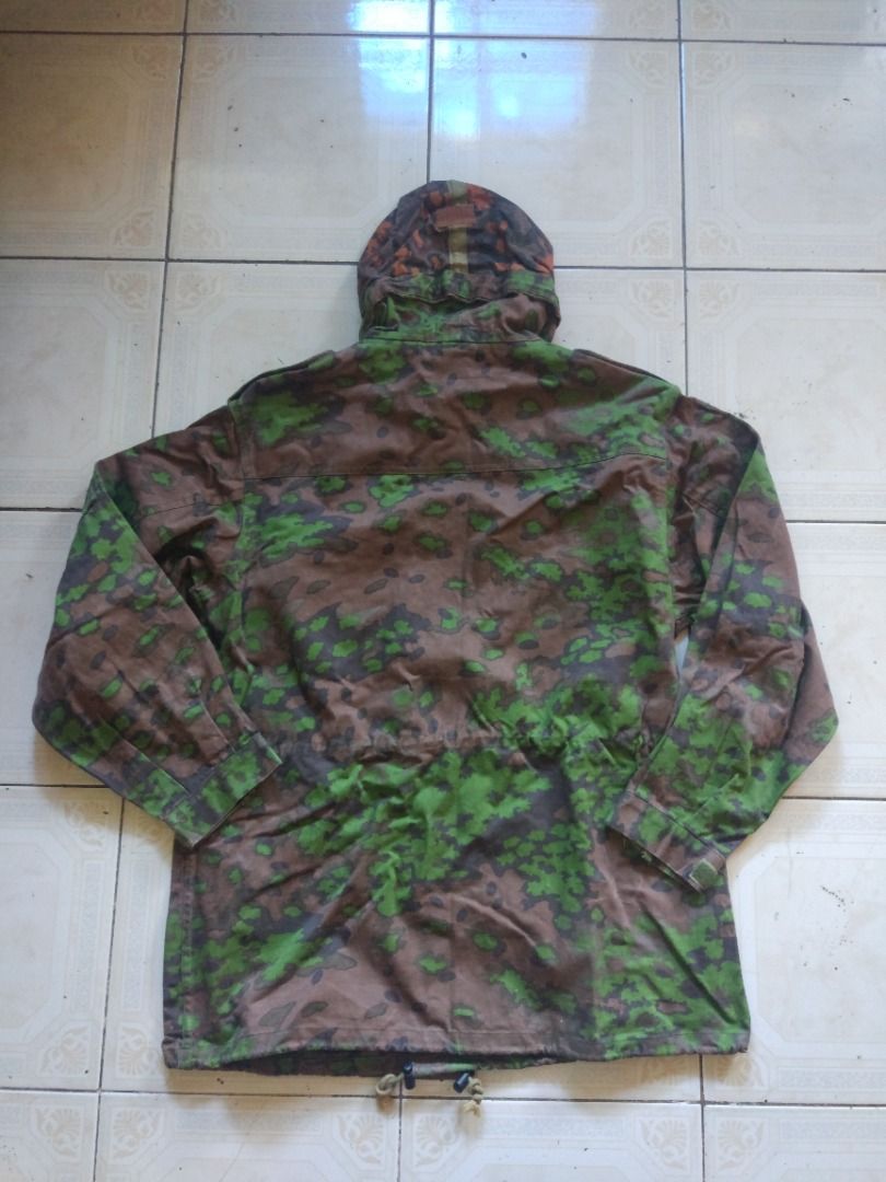 German Oakleaf Camou Military Jacket L (Category: Coats, Jackets and Outerwear) located in Pasay City. Submitted by denimdude.ph (Listing ID 1470421526, Image 2). Description: rare camou pattern no tags, fits Large foldable hood.