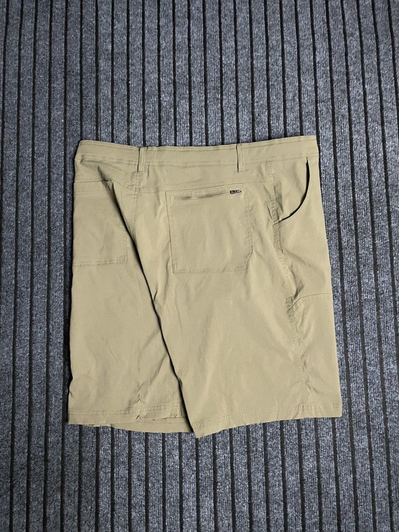 Gerry - Utility Cargo Shorts (Category: Activewear) located in Puerto Princesa. Submitted by palawan.swagdealer (Listing ID 1470376502, Image 2). Description: All details are provided Kindly check each photo Item has no major flaws In very good condition.