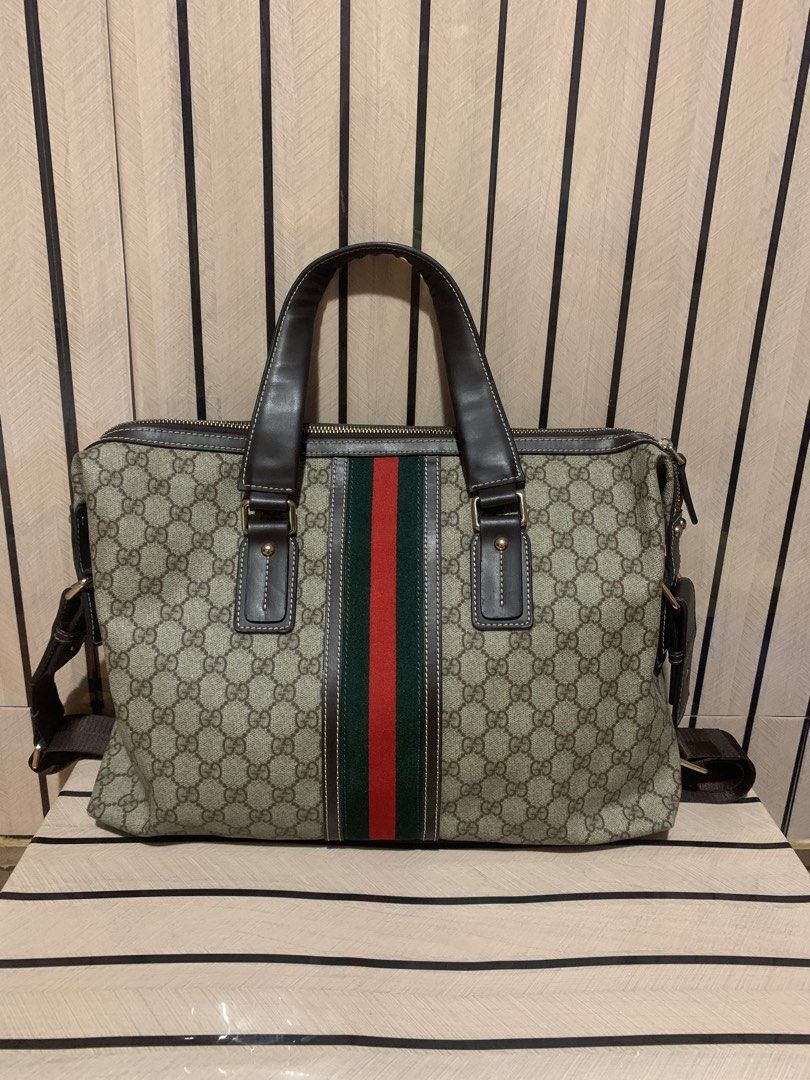 GG Laptop Bag ( PVC) (Category: Cross-body Bags) located in San Fernando. Submitted by preluxuria_online_shop (Listing ID 1470382606, Image 2). Description: .