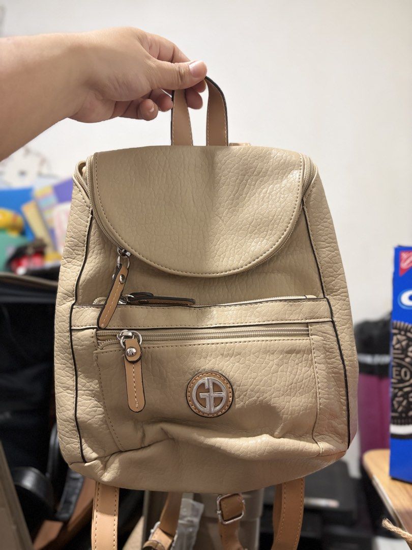 GIANI BERNINI (Category: Backpacks) located in Pili. Submitted by readysetthrift (Listing ID 1470351551, Image 2). Description: .