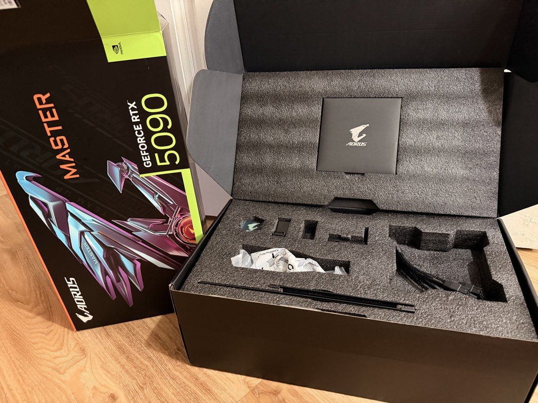 Gigabyte AORUS GeForce RTX 5090 Master, Computers & Tech, Parts ...