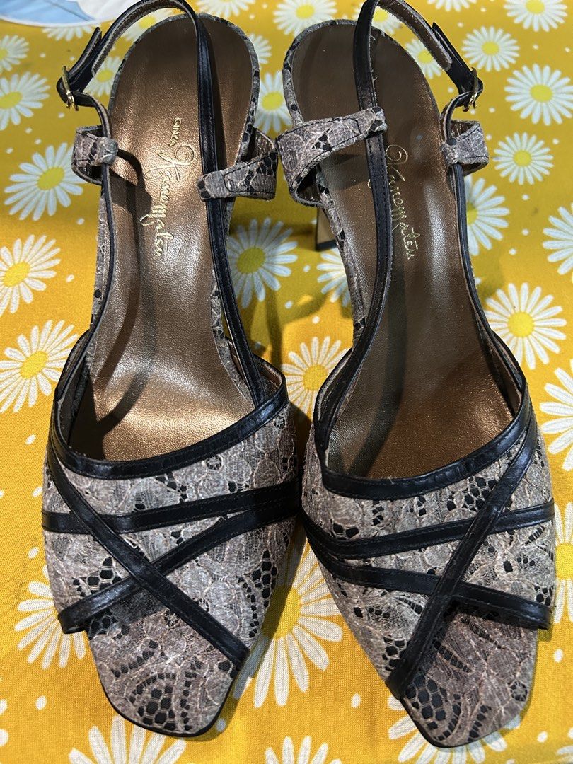 Ginza kanematsu (Category: Heels) located in Cavite. Submitted by cecitrifthshop (Listing ID 1470509323, Image 1). Description: Made in japan size 24. Cm sling back .