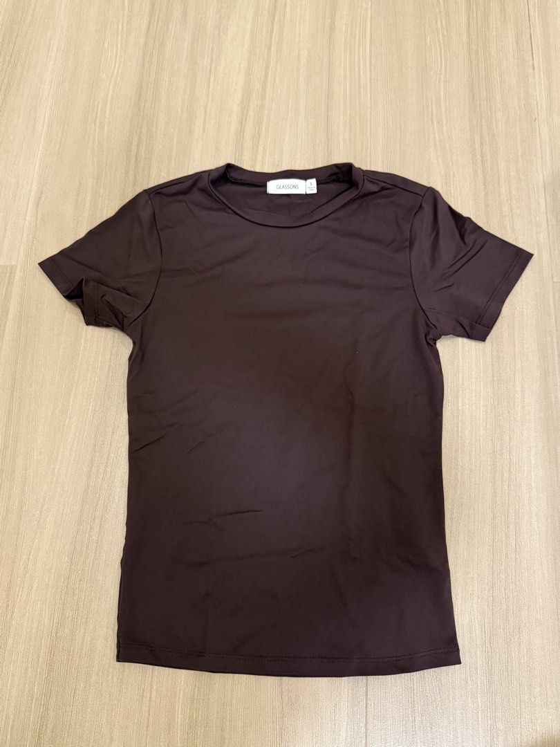 GLASSONS brown fit tee (Category: Shirts) located in Manila. Submitted by bella_boo (Listing ID 1470468601, Image 1). Description: have to sell by TUESDAY tags 🏷️ brandy melville subdued edikted cotton on stradivarius pull and bear hnm zara bershka.