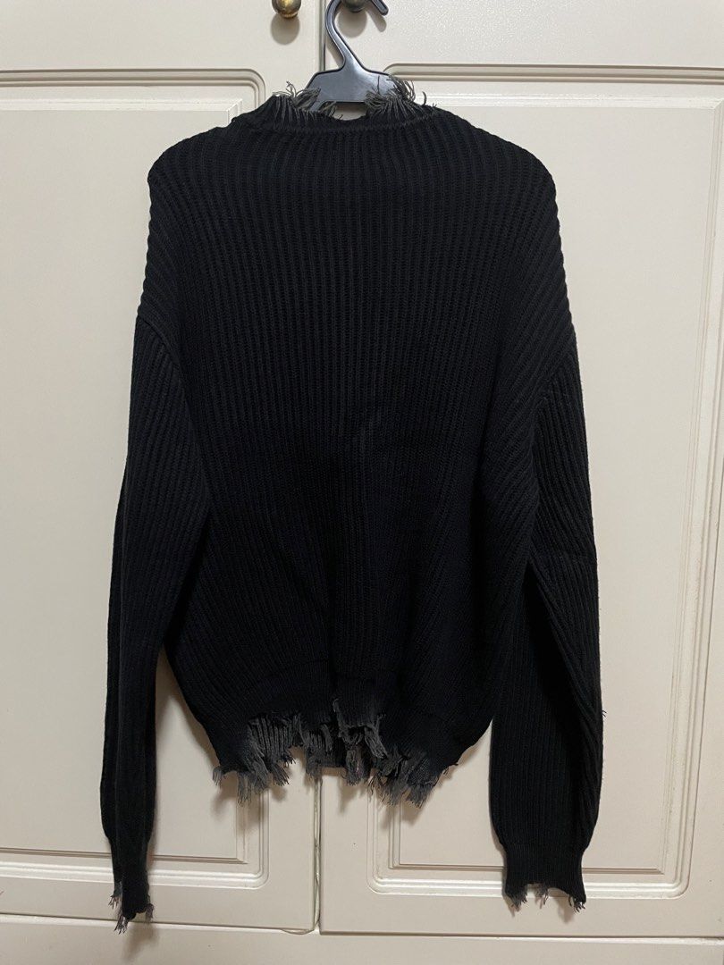 Goldie black/grey reversible sweater (Category: Coats, Jackets and Outerwear) located in Makati City. Submitted by crisbeooo (Listing ID 1470381462, Image 2). Description: Size M, relaxed fit (can fit size L) Reversible Used for a few times, no issues Goldie is a Hanoi-based brand.