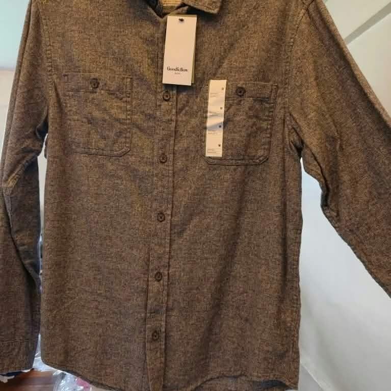 Goodfellow Flannel (Category: Formal Shirts) located in Aguinaldo. Submitted by wisewolf_3e09d4 (Listing ID 1470456008, Image 1). Description: Goodfellow Flannel Brandnew Chest 21-23 inches Length 26 inches add shipping outside CAR.