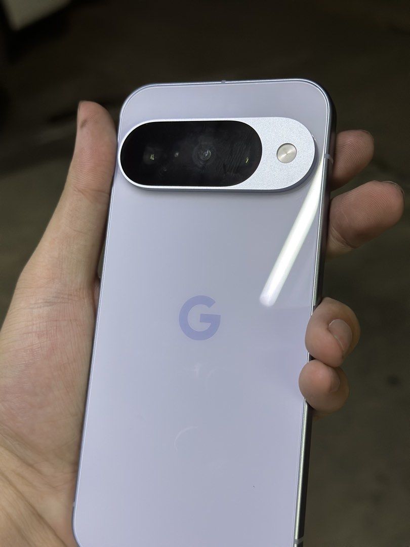Google Pixel 10 128GB - Frost (Category: Other Gadgets) located in Manila. Submitted by jnflrss (Listing ID 1470388879, Image 2). Description: 📱 Google Pixel 10 128GB — Frost 🔋 97% Battery Health 📲 Factory Unlocked | Openline ✓ True Tone & Face ID working ✓ Physical + eSIM Supported ✓ All Functions Working ✓ No History of Repair ✓ Unli Check & Test upon Meetup ✓ Pristine Condition ✓ Japan Variant 🇯🇵 📦 Inclusions: Unit, Original Box, and Ori