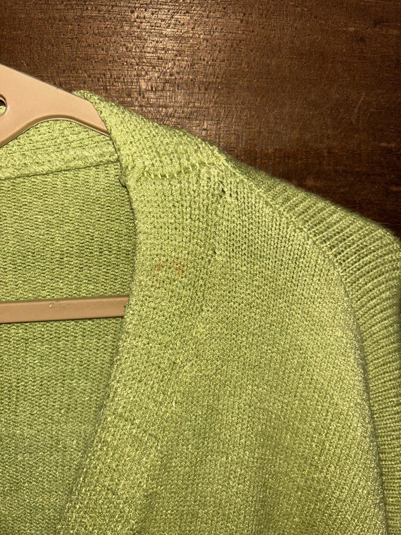 Green Cardigan (Category: Coats, Jackets and Outerwear) located in Davao. Submitted by mightyfalcon_e00ab6 (Listing ID 1470503297, Image 3). Description: • Has minimal stains please see in slide 3. • Color may also vary due to the lighting so please manage your expectations. • Size: Oversized & the fabric is thick..