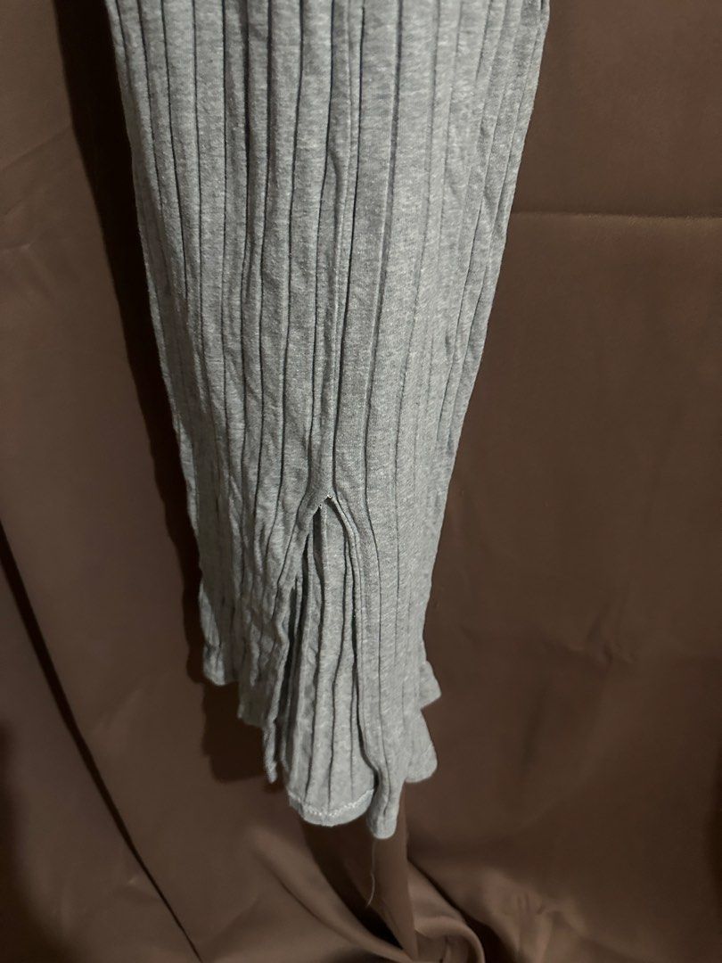 Grey Tank Dress (Category: Dresses) located in Calamba. Submitted by itsyan (Listing ID 1470358899, Image 2). Description: .