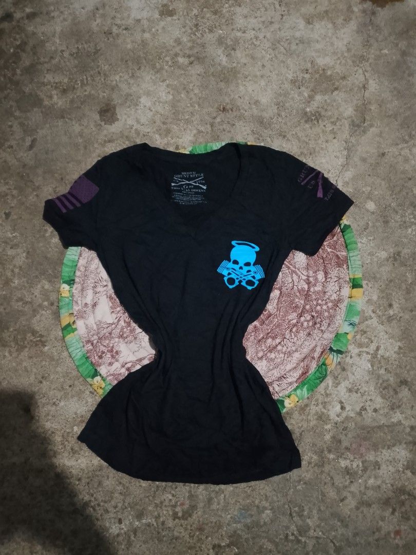 GRUNGE SKULL TEE (Category: Blouses) located in Manila. Submitted by dmdump1069995 (Listing ID 1470372337, Image 2). Description: 🏷️ GRUNGE SKULL MOTOR MISTRESS TEE BRAND: GRUNT STYLE •dimensions: -length:25.5 width:15 •m on tag •issue - none •need wash •color rate 10/10.