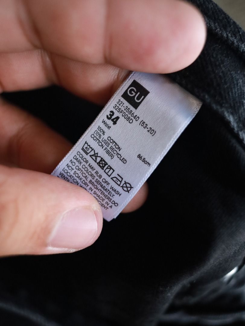 GU Black Barrel Cut Jeans (Category: Jeans) located in Pasig City. Submitted by mlclmchrs (Listing ID 1470436402, Image 2). Description: Sizing: 34 on tag - Baggy fit Waist - 34 inches Length - 39.5 inches Thigh - 14 inches Rise - 12 inches Hem - 10 inches NO ISSUES.
