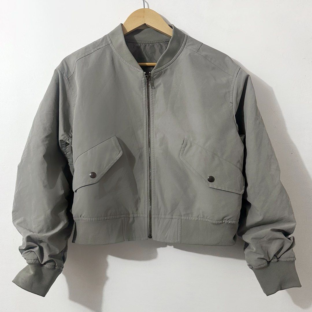 GU Bomber Jacket (Category: Coats, Jackets and Outerwear) located in Taguig. Submitted by intransitforyou (Listing ID 1470423350, Image 1). Description: 3 items Free sf Via J&t .