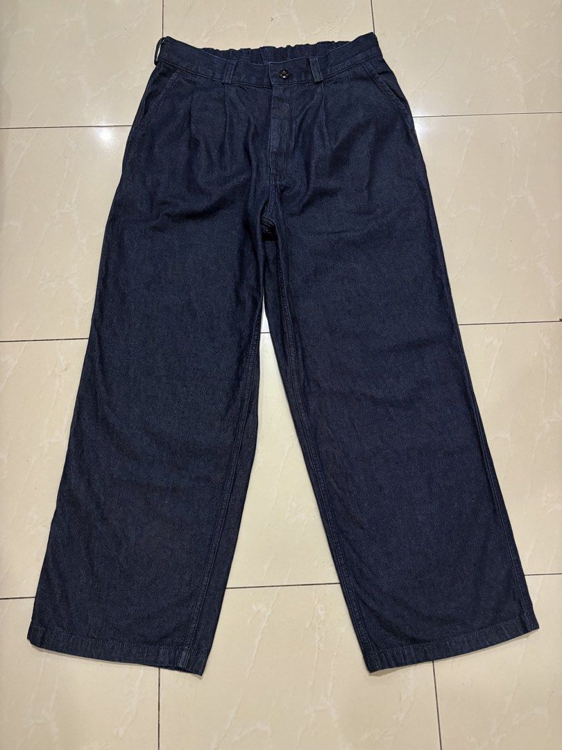 GU Wide Leg Baggy Pants (Category: Trousers) located in Iligan City. Submitted by thrift4dayz (Listing ID 1470497253, Image 1). Description: Size: Large - 34” Color Rate: 10/10 Almost brand new condition .