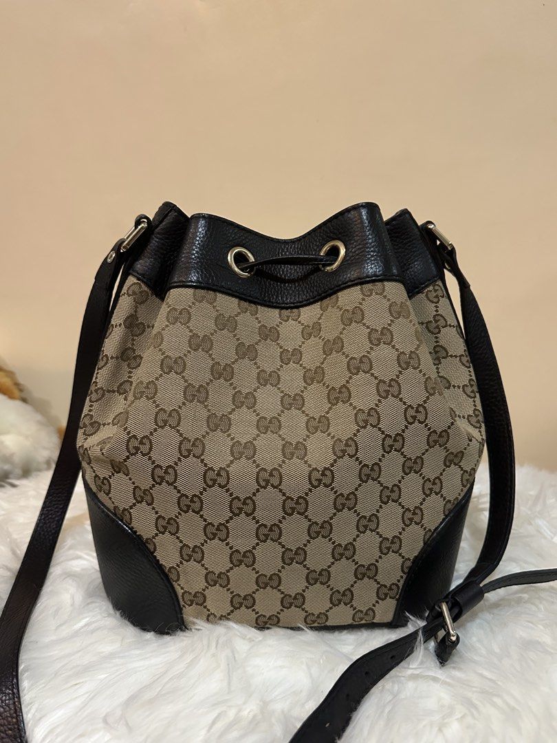Gucci Bucket bag (Category: Luxury Bags & Wallets) located in Cagayan de Oro. Submitted by zaybanlx (Listing ID 1470493192, Image 3). Description: .