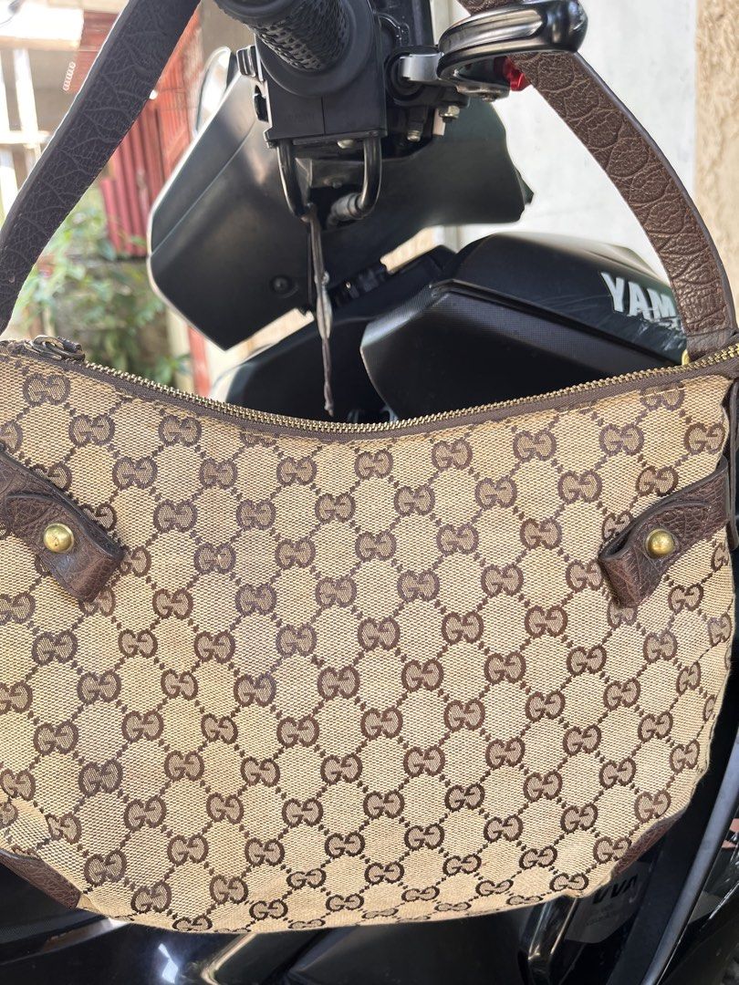 Gucci GG monogram Kili bag (Category: Shoulder Bags) located in Cagayan de Oro. Submitted by prelovedukayukaybags_cdo (Listing ID 1470360524, Image 2). Description: .