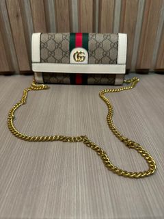 (Category: ) located in . Submitted by vilmabrandedukaybags (Listing ID 1470510932, Image 1). Description: .