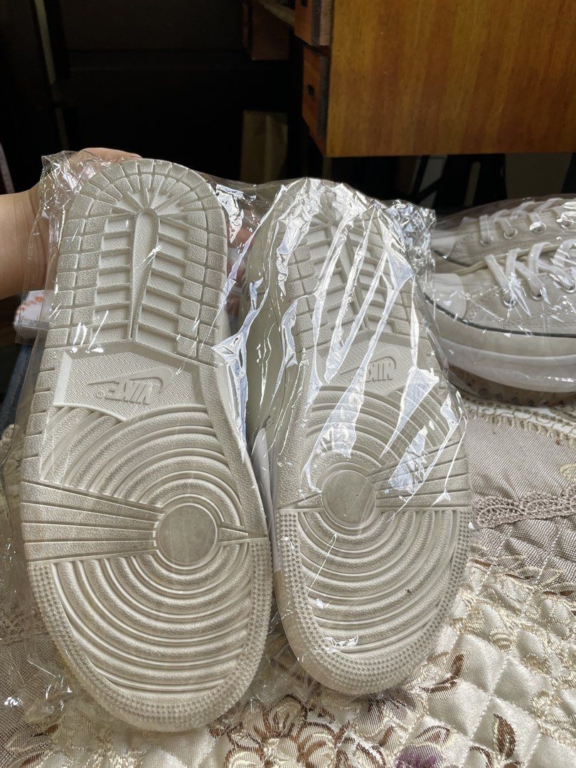 Gucci White Leather Rhinestone Platform Sneakers (Category: Sneakers & Footwear) located in Manila. Submitted by escarchame98247 (Listing ID 1470490285, Image 3). Description: - Brand: Gucci - Color: White - Material: Premium leather - Features: Crystal-embellished toe box, wide silver ribbon laces, gold interlocking G hardware, and green/red web stripe on the tongue - Sole: Textured platform with iconic bee design on the bottom - Condition: Exce