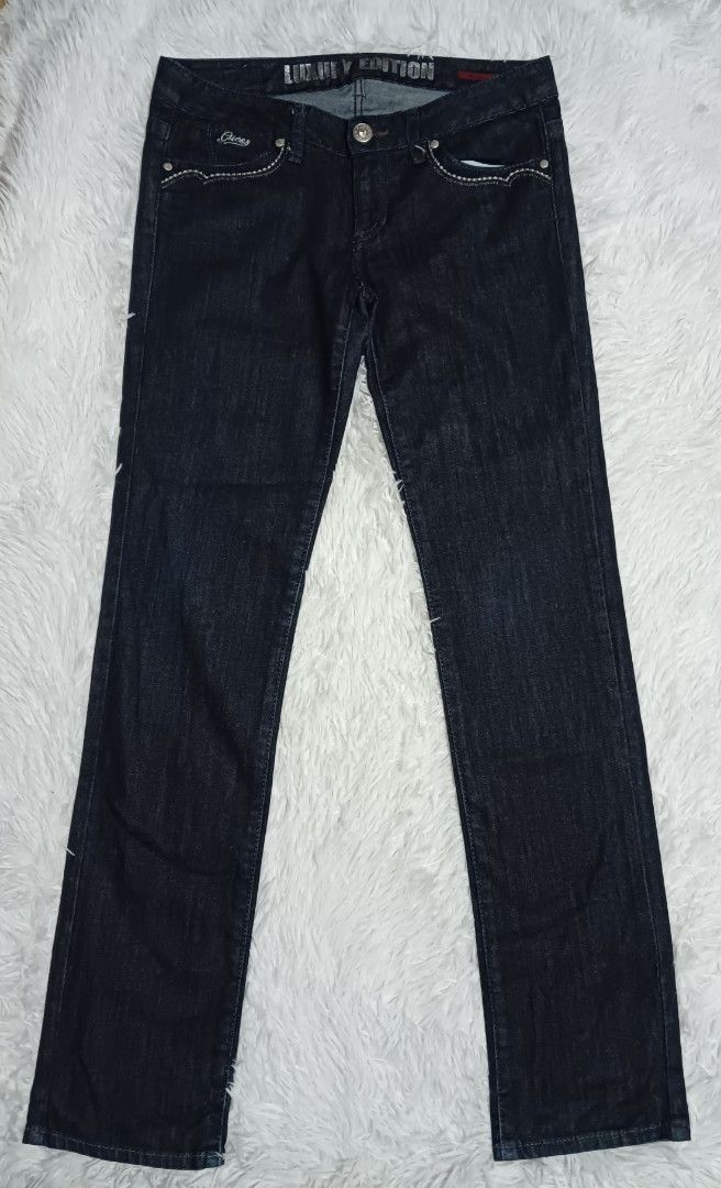 Guess luxury jeans (Category: Jeans) located in Ozamiz City. Submitted by meshthrift11 (Listing ID 1470418291, Image 2). Description: super bago size 31-32 stretchable length 40.