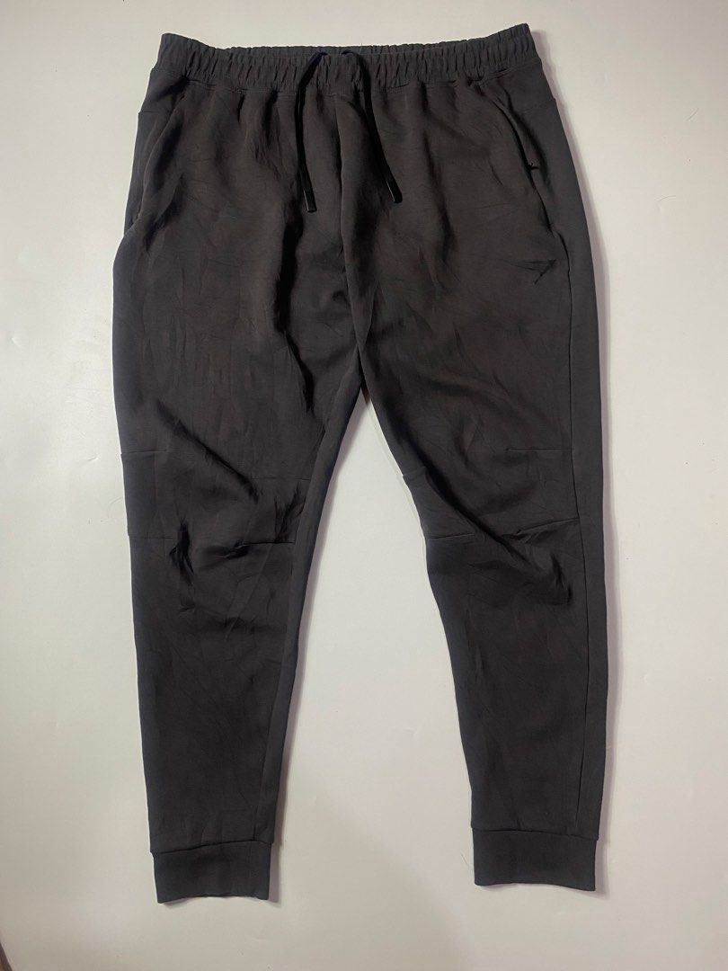 Gym shark sweatpants (Category: Joggers) located in Lipa City. Submitted by _thriftitcloud (Listing ID 1470554254, Image 1). Description: 36x39 Excellent Color rate 9.5/10.