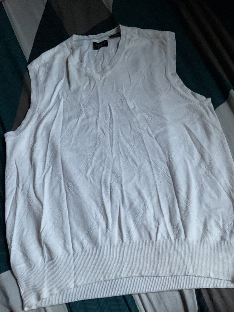 Haggar white top (Category: Sleeveless) located in Manila. Submitted by iya0810 (Listing ID 1470447015, Image 1). Description: .
