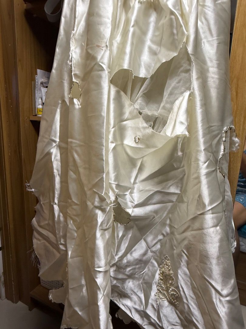 Halloween bride costume (Category: Dresses) located in Quezon City. Submitted by stepherl23 (Listing ID 1470431022, Image 2). Description: Halloween bride costume. Color cream with beads.