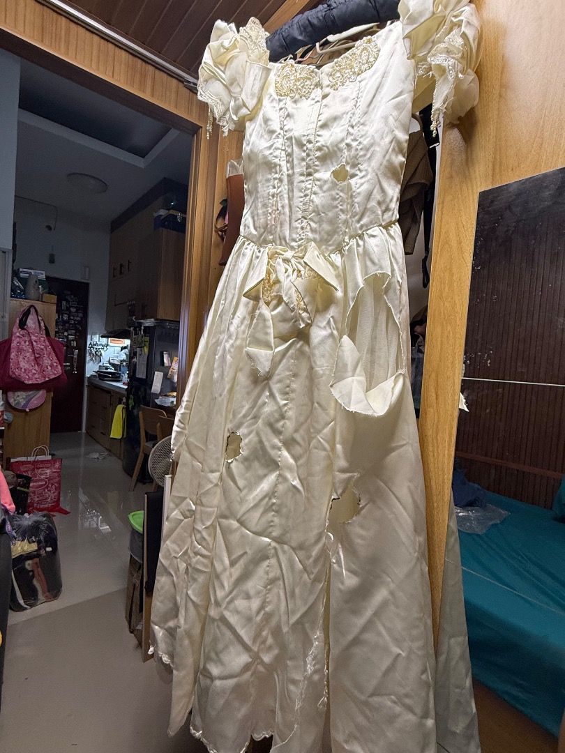 Halloween bride costume (Category: Dresses) located in Quezon City. Submitted by stepherl23 (Listing ID 1470431022, Image 1). Description: Halloween bride costume. Color cream with beads.