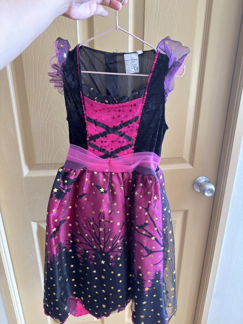 HALLOWEEN PINK WITCH (Category: Community) located in Paranaque City. Submitted by kristin_llena (Listing ID 1470479671, Image 3). Description: Onced used. 5-6T ₱550.