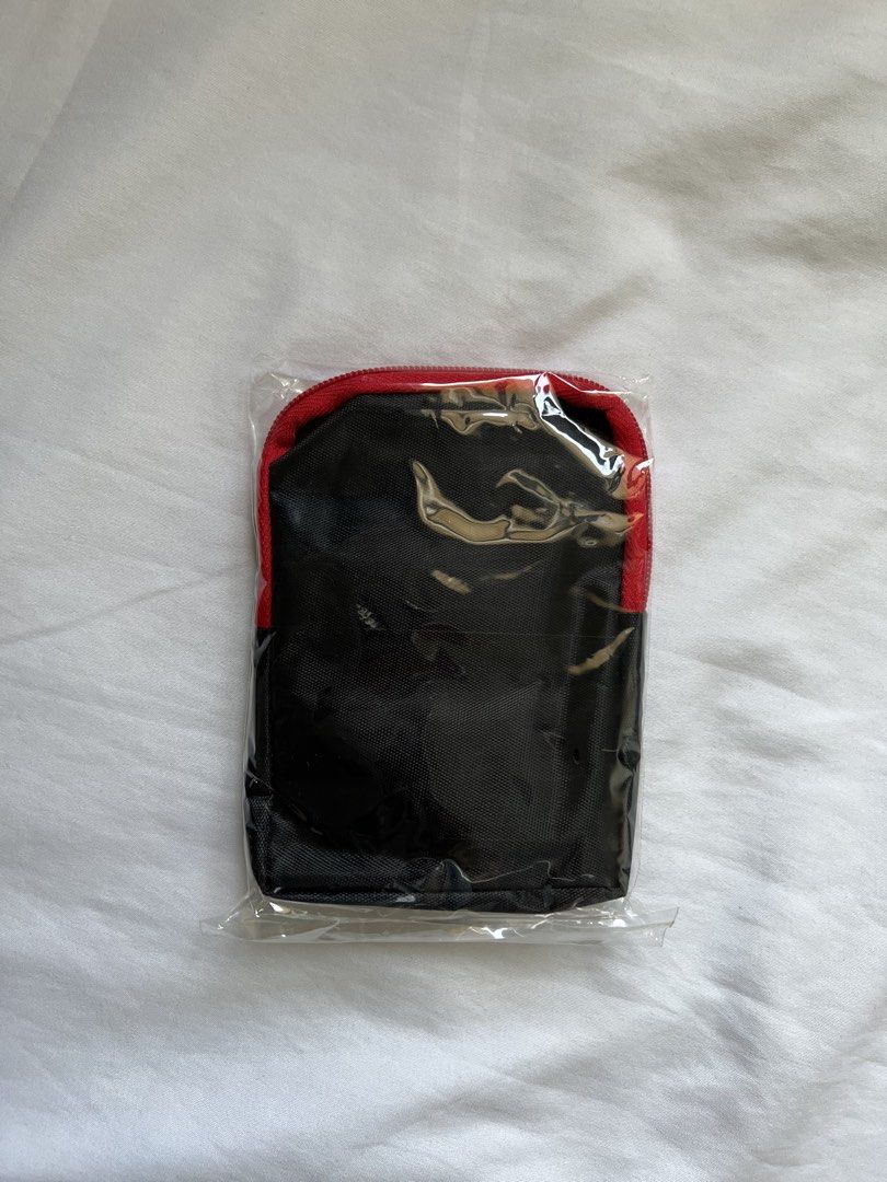 Hard Drive Pouch (Category: Hard Disks & Thumbdrives) located in Muntinlupa City. Submitted by uniquepicks (Listing ID 1470416968, Image 2). Description: .