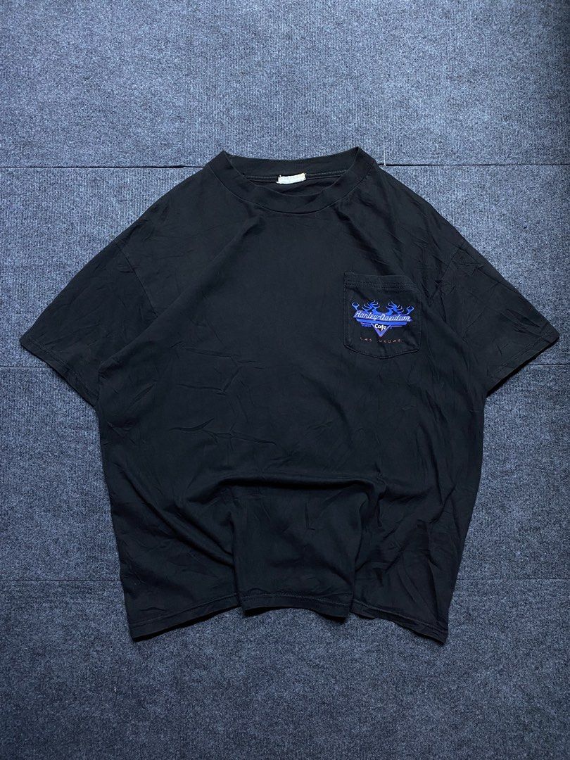 HARLEY DAVIDSON (Category: Formal Shirts) located in Manila. Submitted by https_uno (Listing ID 1470531185, Image 2). Description: CREW NECK NO SIDE STITCH HAIRLINES BACK MEDJ MAKAPAL TELA 9.5/10 COLOR RATE DATED 1998 2500 NEGO LARGE TO XL.