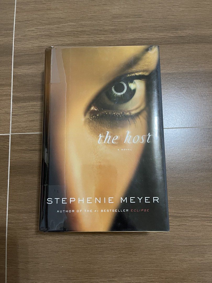 [HB] The Host by Stephenie Meyer Hardcover Novel (Category: Storybooks) located in Cabanatuan. Submitted by steven15 (Listing ID 1470490765, Image 1). Description: DETAILS & RFS: • decluttering • almost new • no dents and scratch MEETUP LOCATION (if Cabanatuan area) : • Waltermart Cabanatuan • SM Megacenter • 7/11 Mayapyap ➡️ Shipping thru J&T Express sa ibang location. ➡️ Shipping fee shouldered by customer. ➡️ Payment is through GCash (payment 