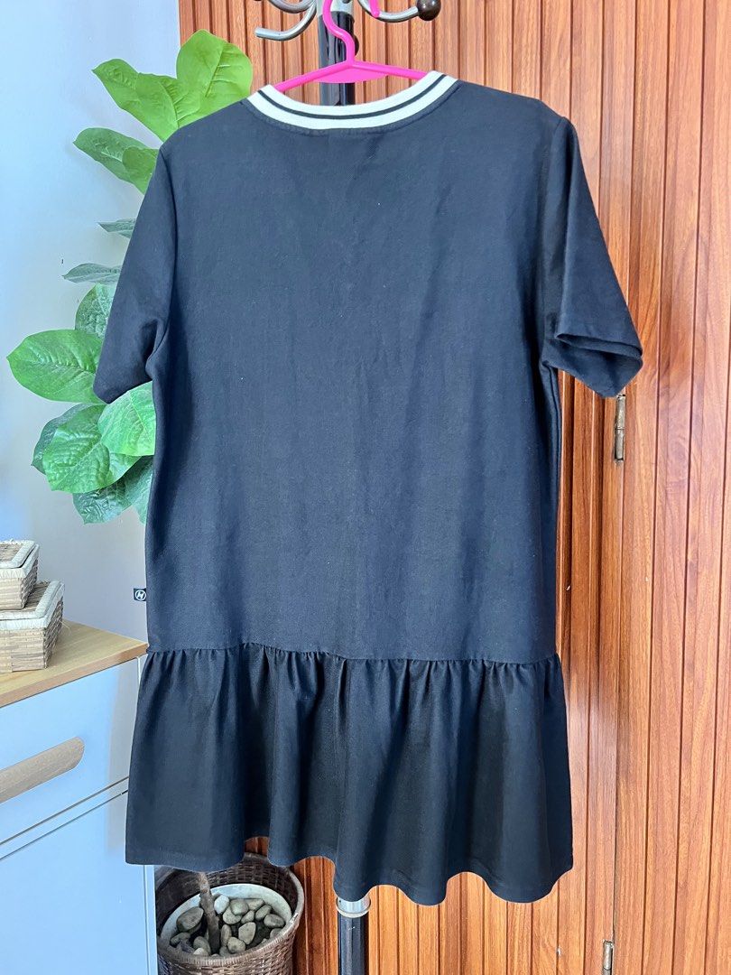 Hello kitty Sanrio Polo Mini Dress (Category: Dresses) located in San Pablo. Submitted by lamujer_stonewareph (Listing ID 1470406265, Image 2). Description: Good Condition Branded w/Tag Fit: Small-Medium.