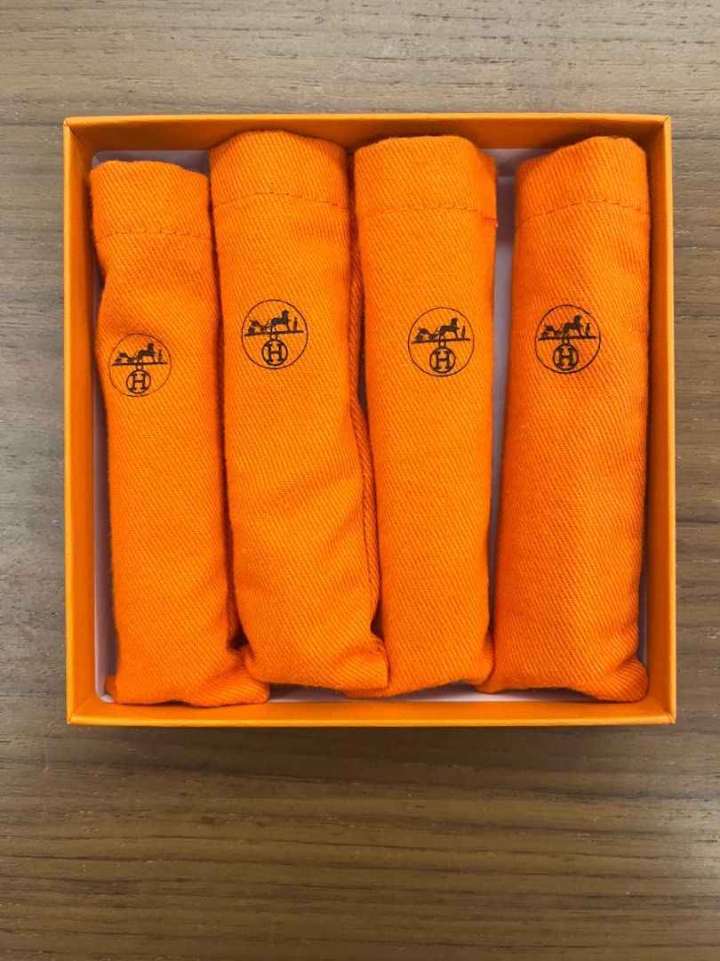 Hermès Perfume Set Eau des Merveilles Twilly d'Hermès (Category: Fragrance & Deodorants) located in Makati City. Submitted by hikat01 (Listing ID 1470414721, Image 2). Description: - Authentic Hermès Fragrance Gift Set - Includes 4 distinct scents: Eau des Merveilles, Eau des Merveilles Bleue, Twilly d'Hermès Eau Ginger, and Twilly d'Hermès Eau Poivrée - Each spray bottle includes its own signature orange protective pouch - Comes complete with th