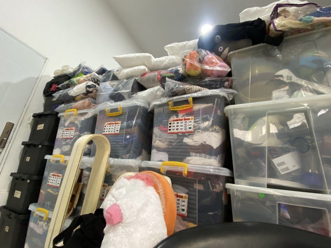 High end slightly used and new clothes (Category: Storage Boxes & Baskets) located in Antipolo. Submitted by puzzleaddict (Listing ID 1470356120, Image 1). Description: - open for reseller- offer your best price - Packed with various garments and textile items - Features popular brands like Topshop and aden + anais - wardrobe clear-outs and decluttering.