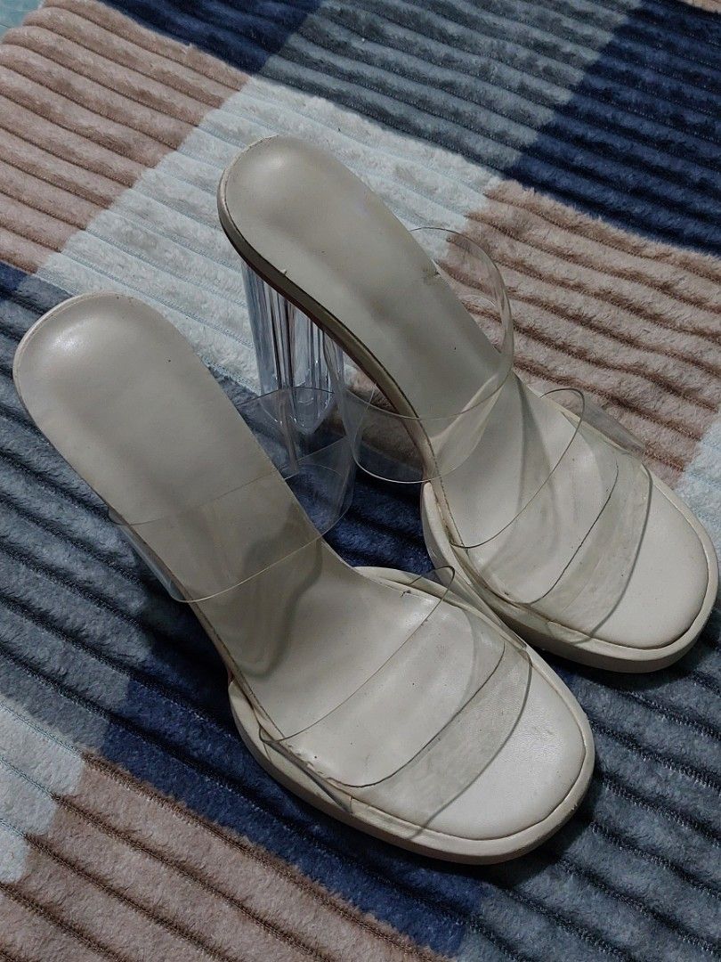 High Heels Sandals (Category: Heels) located in Lingayen. Submitted by superayee (Listing ID 1470403026, Image 2). Description: Size 9.