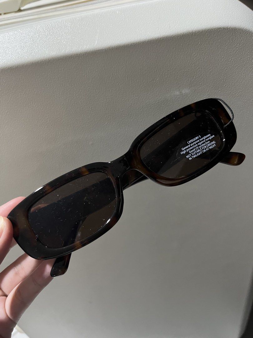 H&M and Sunglasses (Category: Sunglasses & Eyewear) located in Manila. Submitted by preloveditems595 (Listing ID 1470531317, Image 2). Description: Branded shades never been used 599 each .