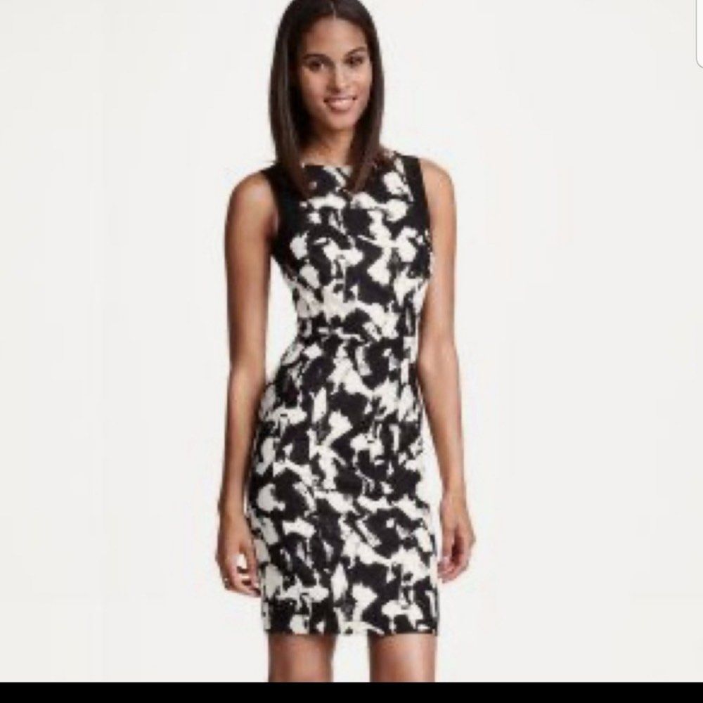 H&M Black & White Shift Dress (Category: Dresses) located in Quezon City. Submitted by ysabellashoppe (Listing ID 1470395139, Image 1). Description: Like new condition H&M Black & White Shift Dress. Size Small. .