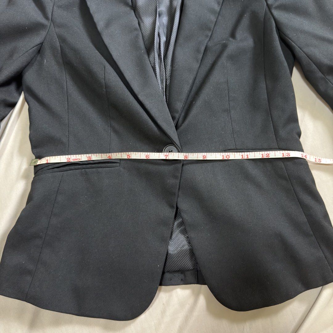 H&M Black Blazer (Category: Coats, Jackets and Outerwear) located in Taytay. Submitted by melaniemaep (Listing ID 1470389158, Image 3). Description: - Brand: H&M - Color: Classic Black - Fit & Style: Single button closure, pocket details on both sides, fully lined interior, clean-cut professional look - Measurements (approximate): * Pit to pit: 15 inches * Total length: 23 inches * Sleeve length: 23 inches - Condition: Excellent.