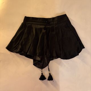 (Category: ) located in . Submitted by kaelian_couture (Listing ID 1470465260, Image 1). Description: .