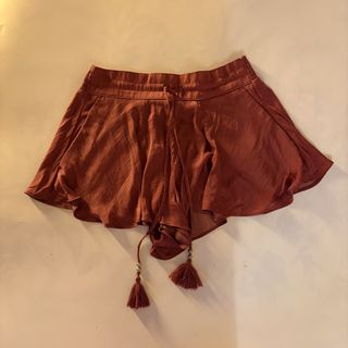 (Category: ) located in . Submitted by kaelian_couture (Listing ID 1470464670, Image 1). Description: .