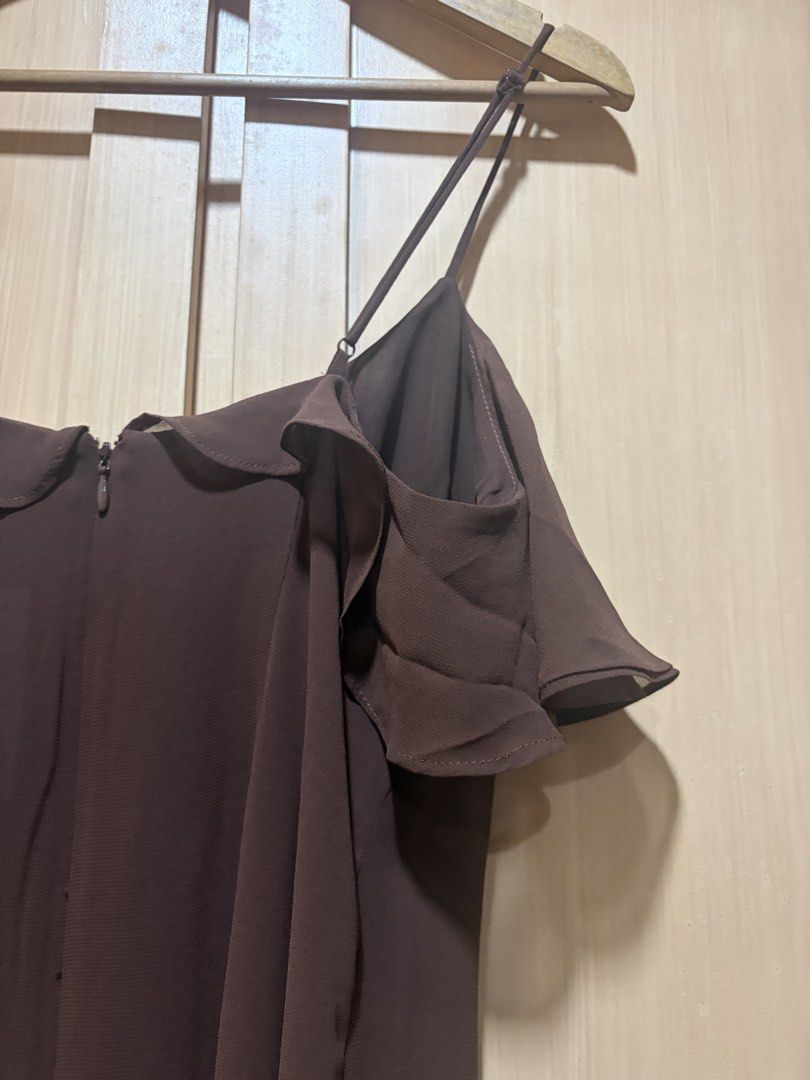 H&M Brown Dress (Category: Dresses) located in Muntinlupa City. Submitted by itsrosecloset (Listing ID 1470475233, Image 3). Description: Brand new with tag .