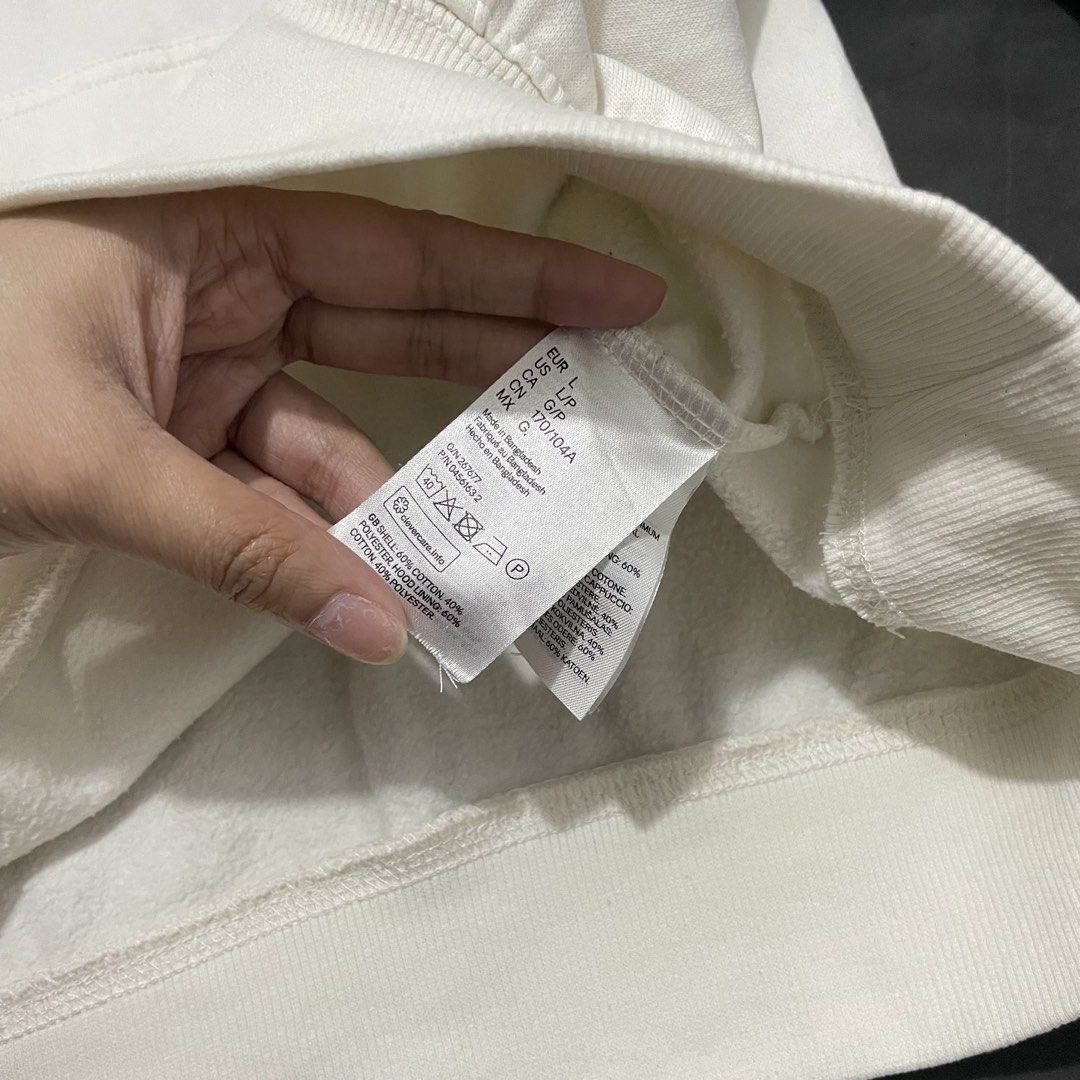 H&M Classic Cream Hoodie (Category: Hoodies) located in Manila. Submitted by bloodripsx (Listing ID 1470512920, Image 3). Description: .