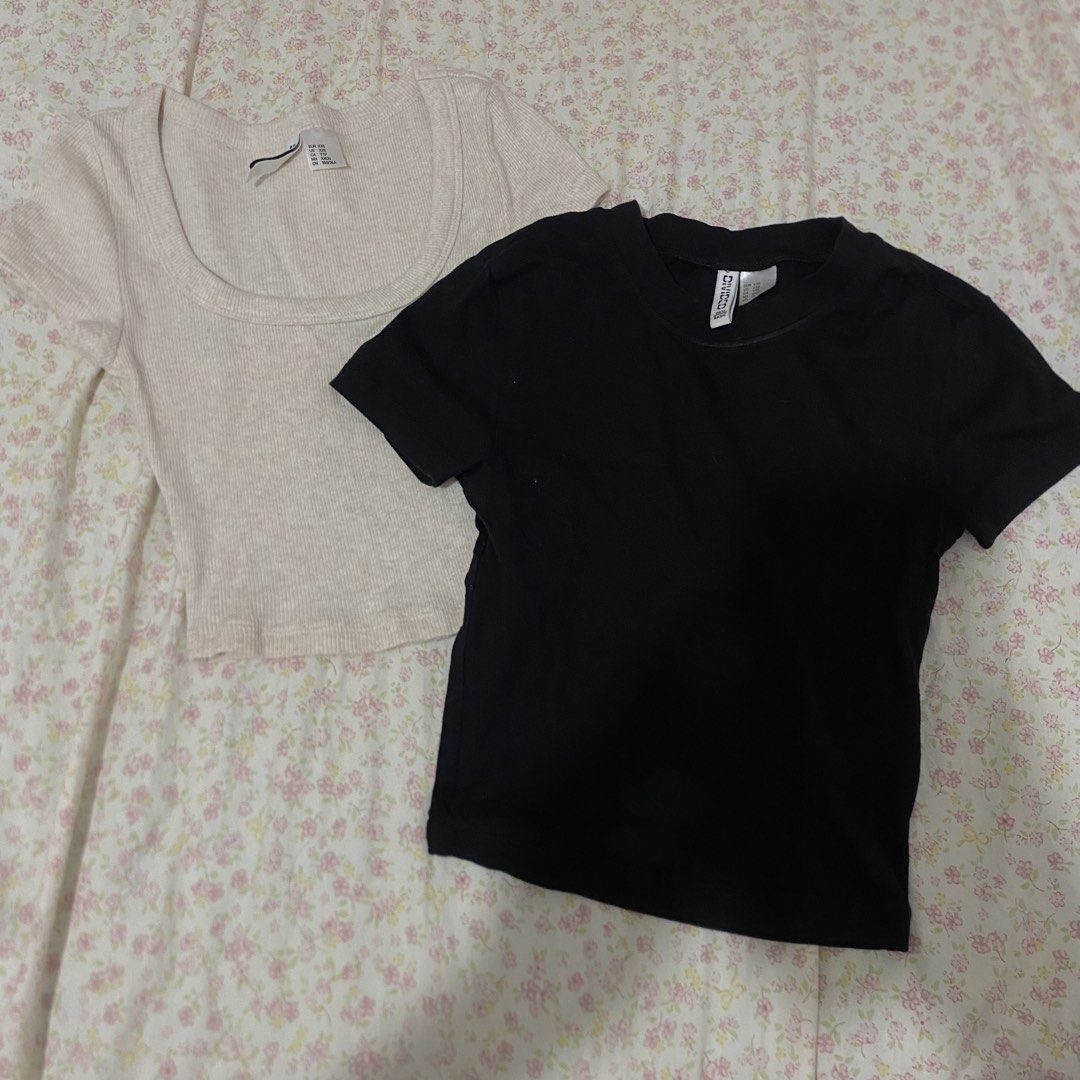 H&M Divided basic crop t-shirts (Category: Shirts) located in Davao. Submitted by hercloset.dvo (Listing ID 1470476007, Image 2). Description: ₱150 each .
