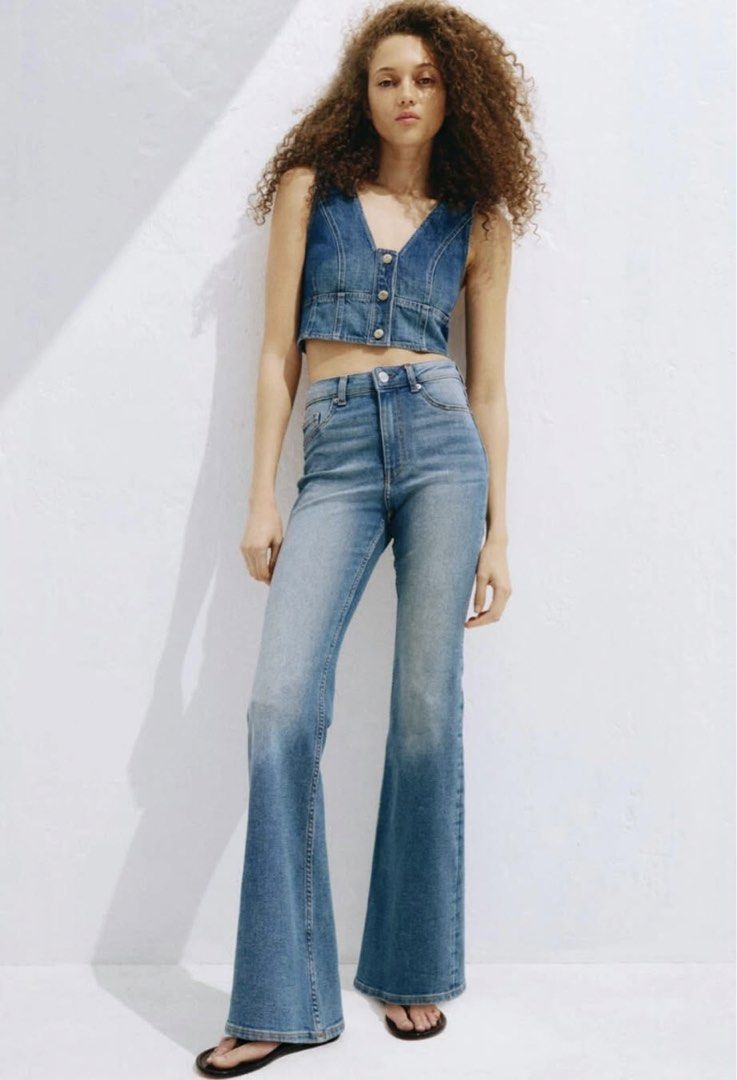 H&M flare jeans (Category: Sets or Coordinates) located in Davao. Submitted by hercloset.dvo (Listing ID 1470471681, Image 1). Description: OG price ₱1,290k.