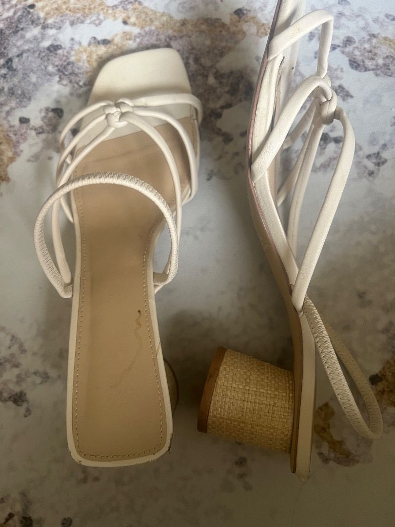 H&M hills shoe, Women's Fashion, Footwear, Shoe inserts on Carousell