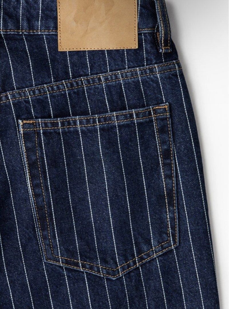 H&M wide high jeans (Category: Jeans) located in Davao. Submitted by hercloset.dvo (Listing ID 1470471223, Image 3). Description: OG price ₱1,290k.