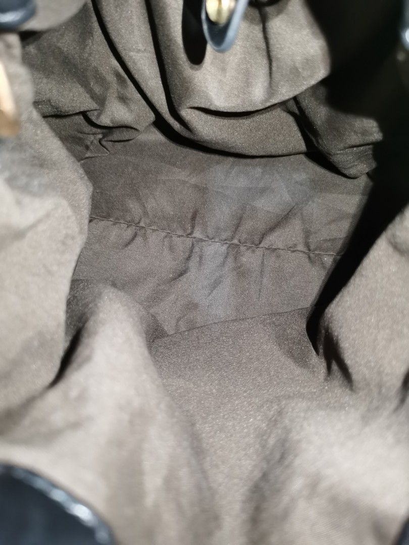 HOBO BAG (Category: Shoulder Bags) located in Bacolod City. Submitted by mzb06 (Listing ID 1470387163, Image 2). Description: BUCKET STYLE HOBO BAG, LARGE SIZE, COMBINATION OF CANVASS & LEATHER MATERIAL.. PLS CHECK DETAILED PICS POSTED FOR REFERENCE..