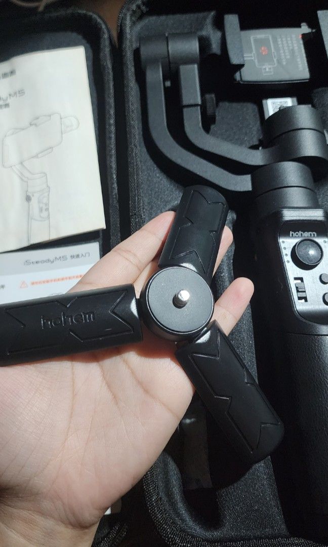 Hohem isteady Gimbal (Category: Gimbals & Stabilizers ) located in Baguio. Submitted by coffeesilvershadow_28 (Listing ID 1470394860, Image 3). Description: - From HK box - Working well and complete accessories - Baguio dropping - Jnt shipping- Payment first plus sf before shipping.