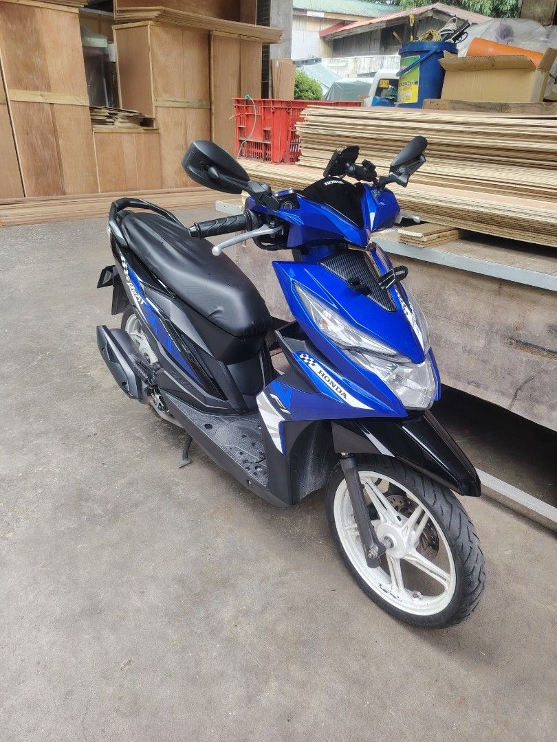 Honda beat v2 (Category: Motorbikes for Sale) located in Manila. Submitted by ag_delrosario (Listing ID 1470401553, Image 3). Description: Honda beat v2 Model :2020 Odo :22k. Orig or/cr With LTO plate Registered until January 2027 Under my name.. Bagong Palit digital odometer 80% PA ang dalawang gulong Subrang tipid sa gas Never PA nabuksan ang makina Issue sa mags Lang kailang repaint at my kunting bengkong sa hulihan pero DI nman nka apekto . A