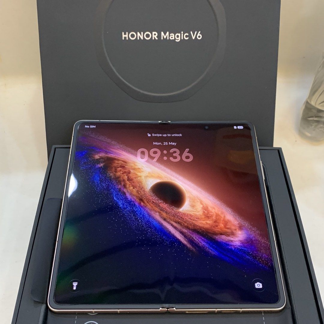 Making Magic Customer Service Training Honor Magic V6 512GB Ferghana Red, Mobile Phones & Gadgets, Mobile ...